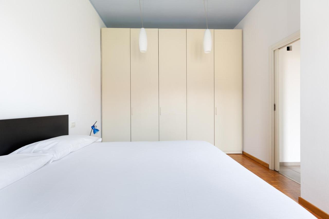Cozy Apt With Balcony - Mm2 Sant'Agostino Apartment Милано Екстериор снимка